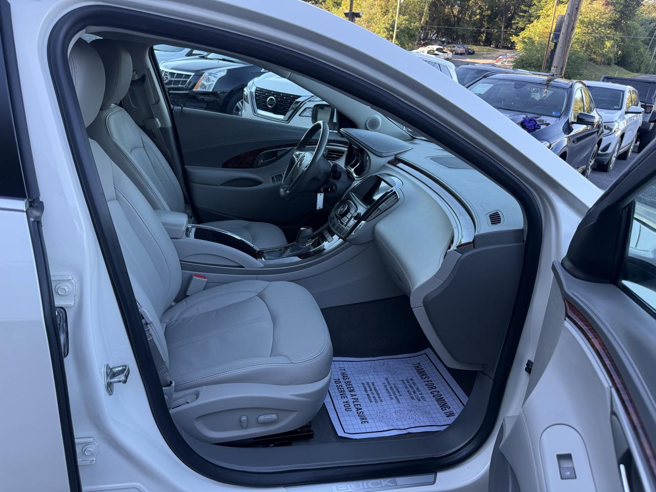 Buick LaCrosse 4dr Sdn Leather FWD 2013