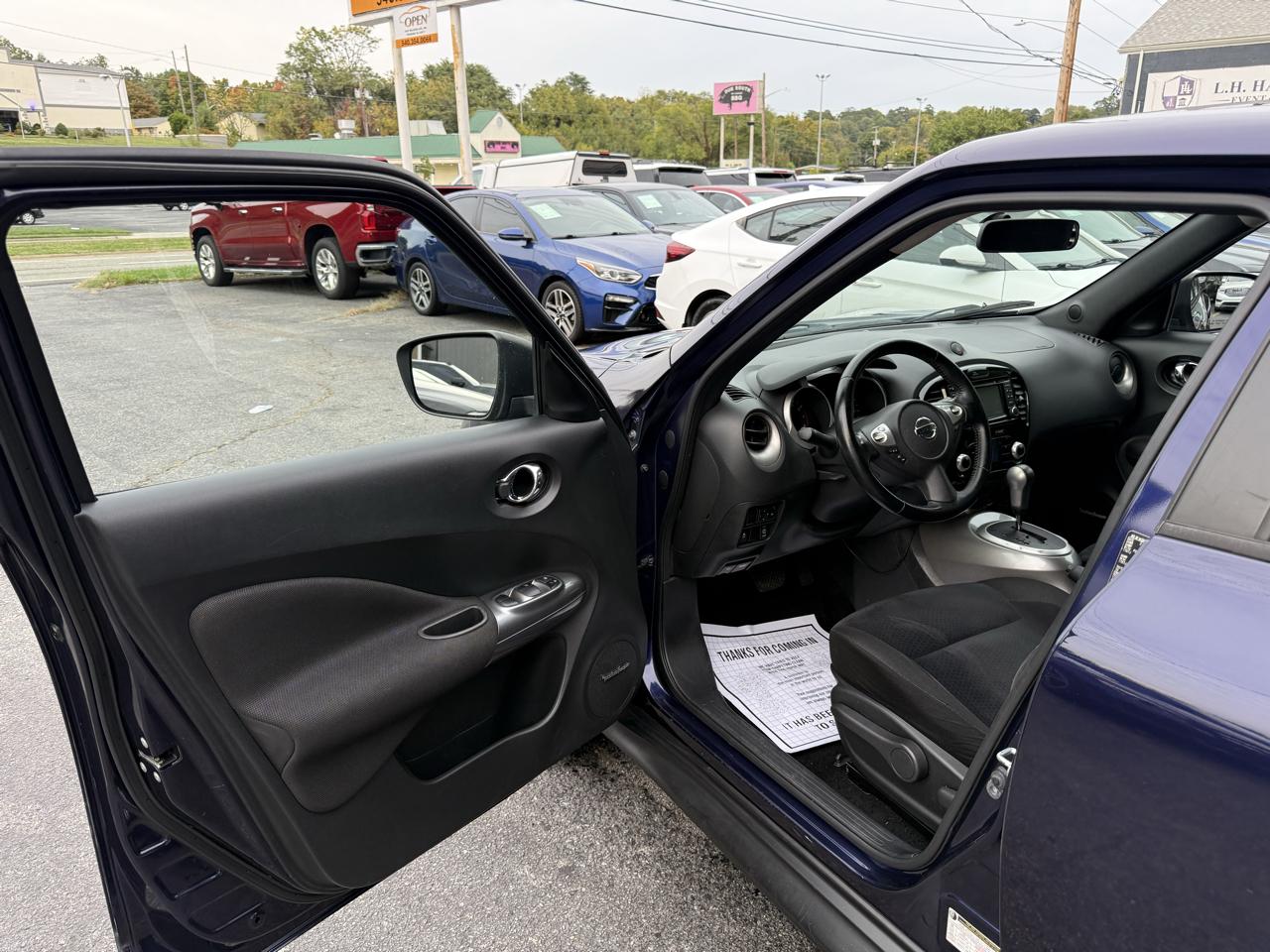 Nissan Juke 5dr Wgn CVT SV AWD 2015