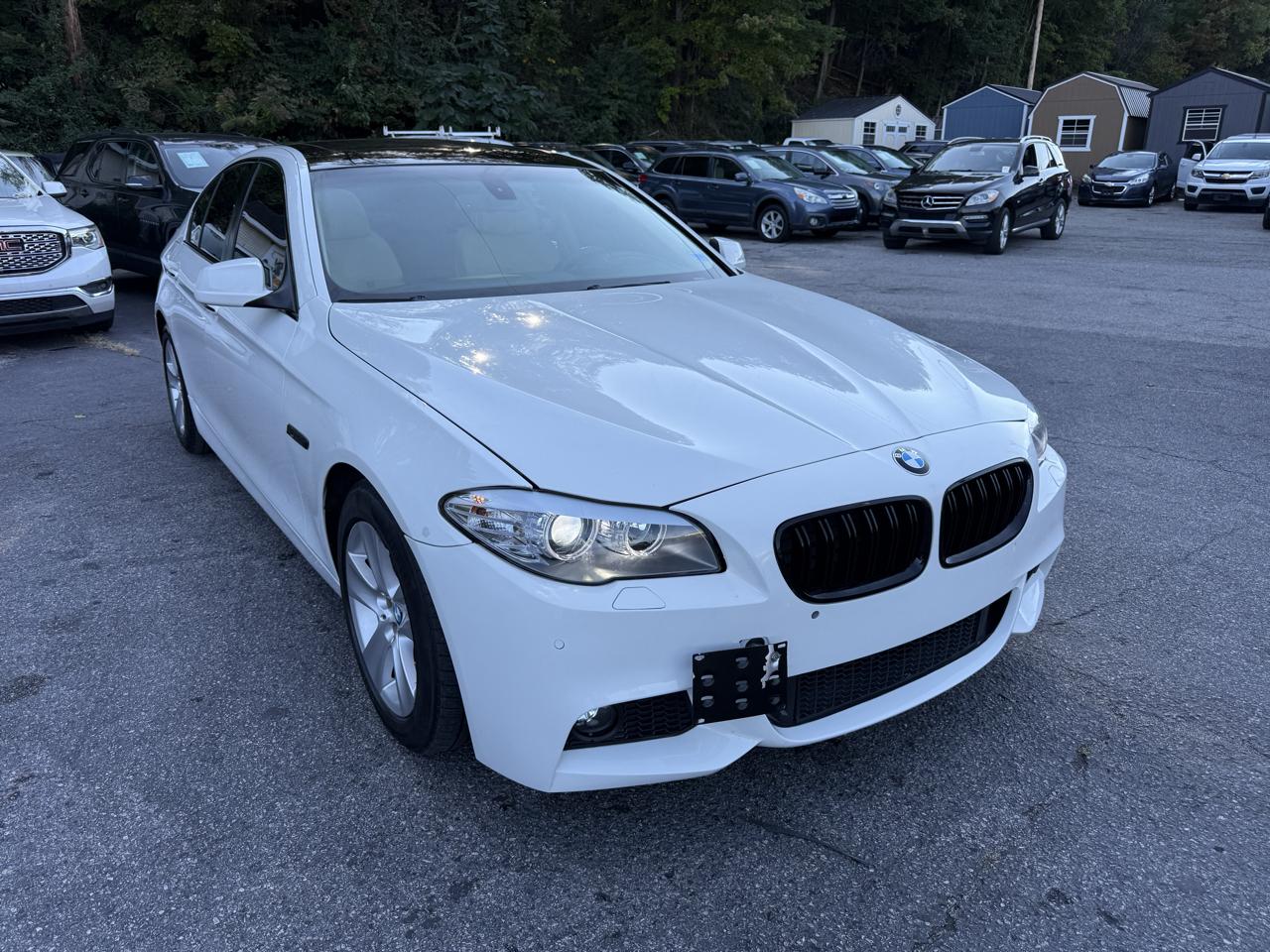 BMW 5 Series 4dr Sdn 528i RWD 2013