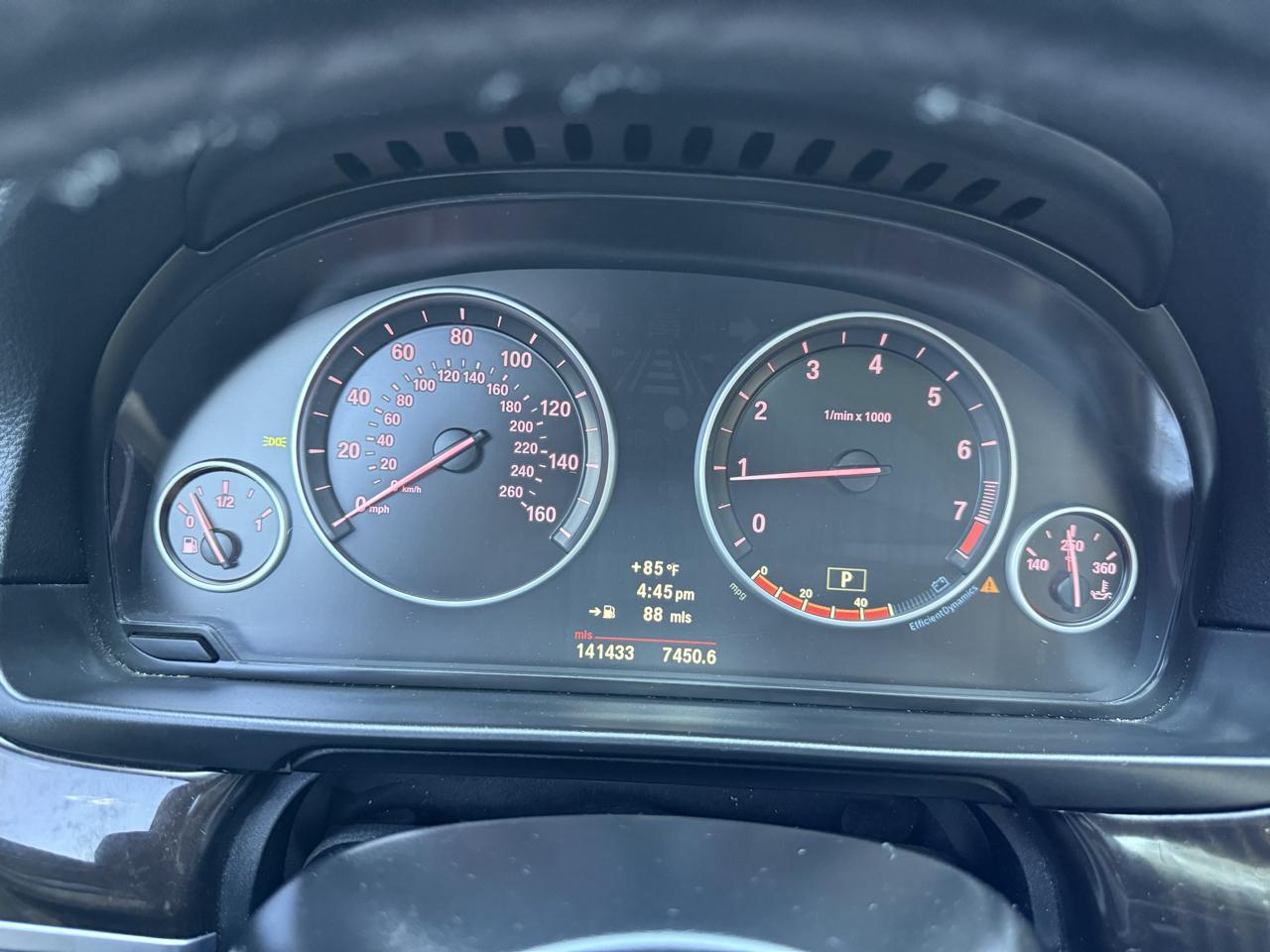 BMW 5 Series 4dr Sdn 528i RWD 2013