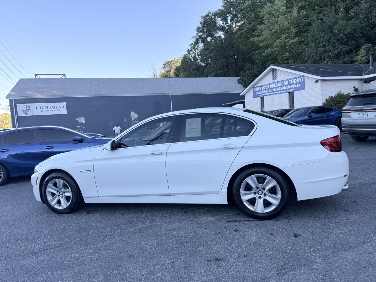 BMW 5 Series 4dr Sdn 528i RWD 2013