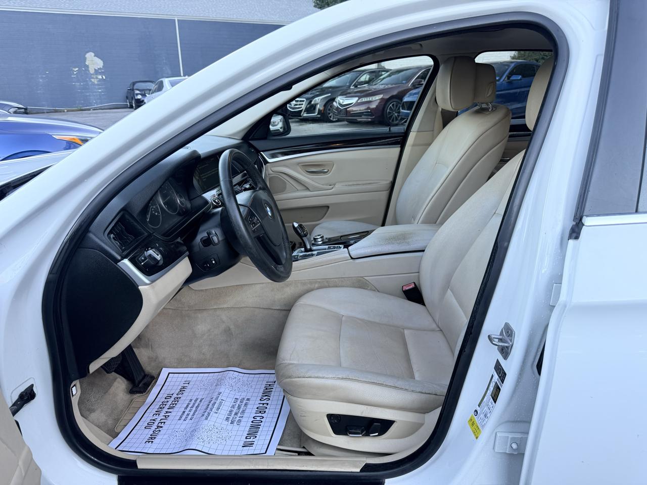 BMW 5 Series 4dr Sdn 528i RWD 2013