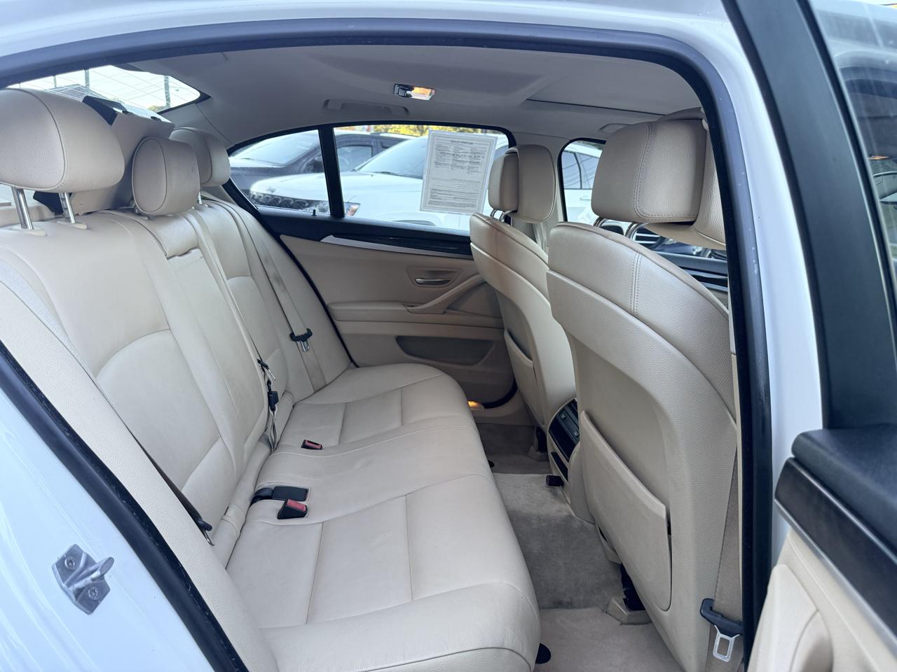 BMW 5 Series 4dr Sdn 528i RWD 2013