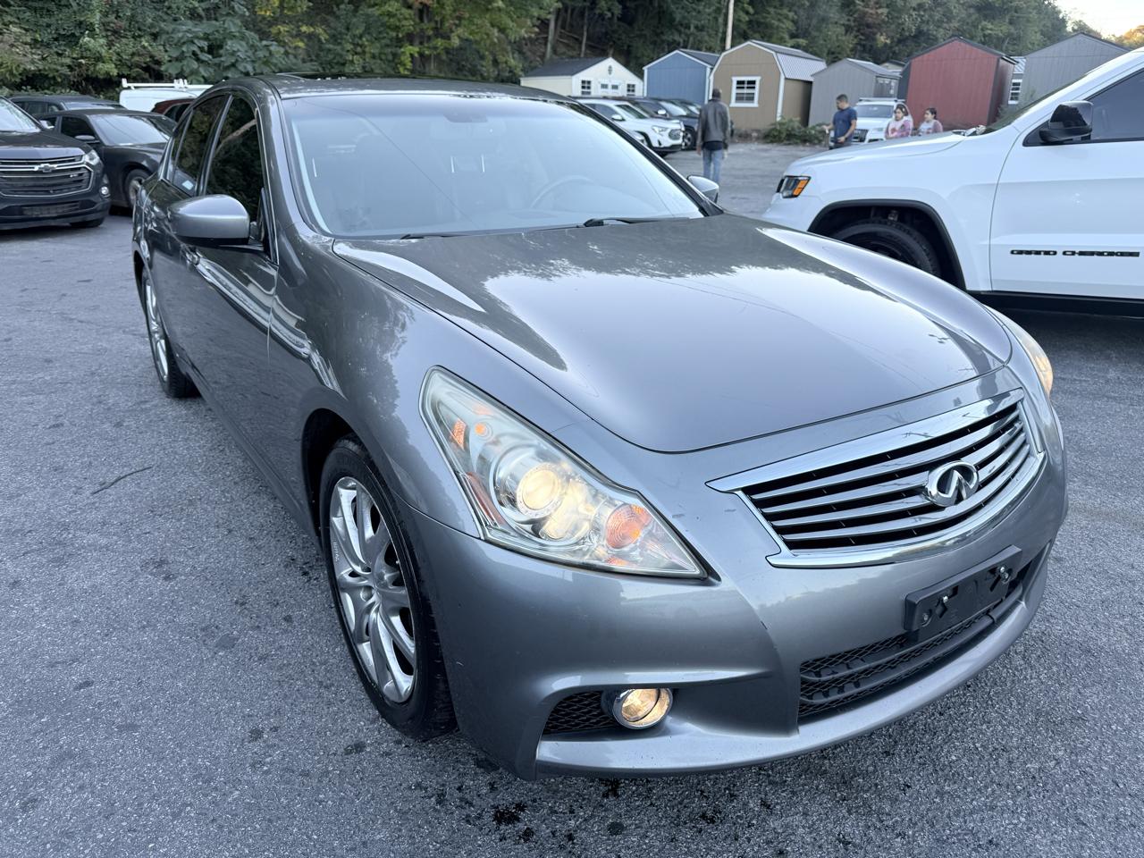 Infiniti G37 Sedan 4dr x AWD 2013