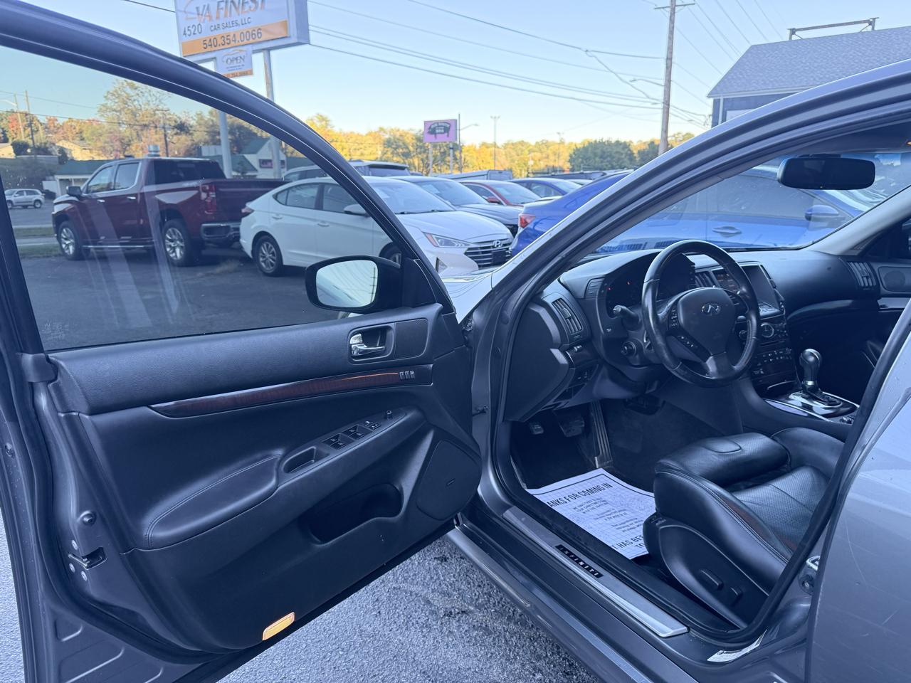 Infiniti G37 Sedan 4dr x AWD 2013