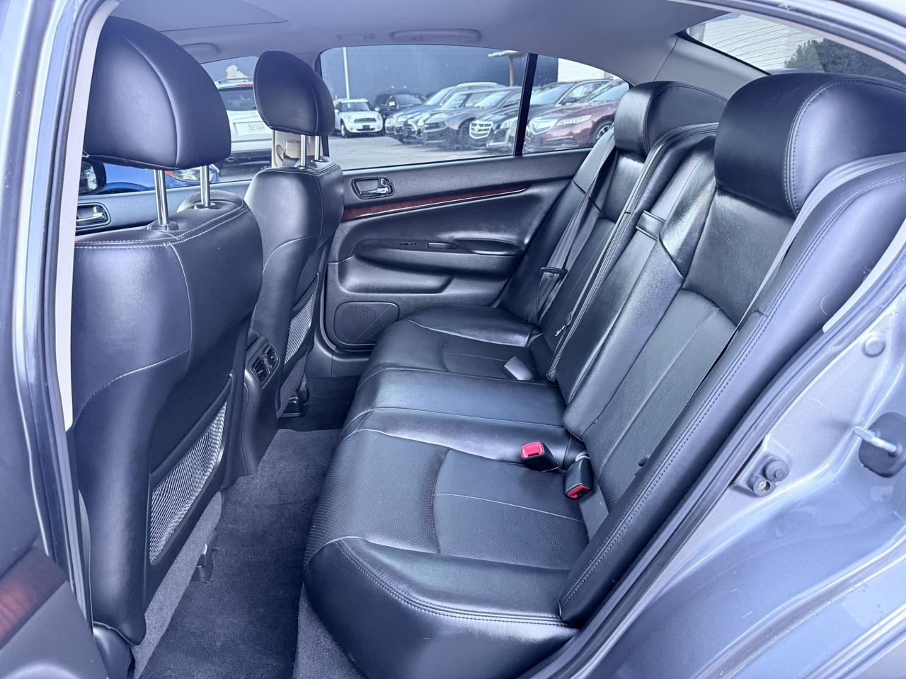 Infiniti G37 Sedan 4dr x AWD 2013