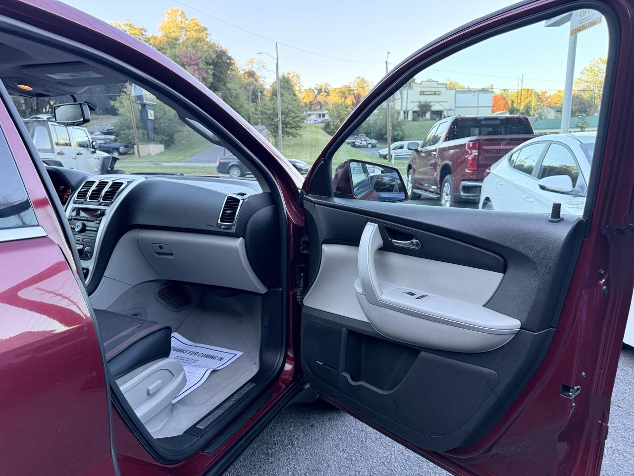 GMC Acadia FWD 4dr SLT1 2011