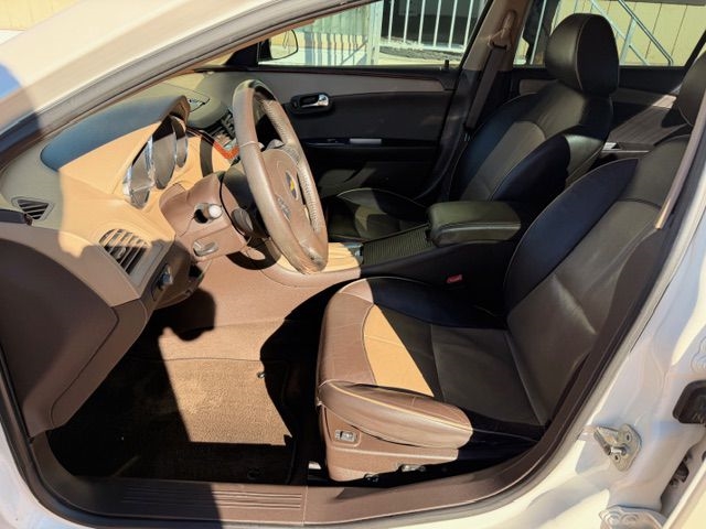 Chevrolet Malibu  2010