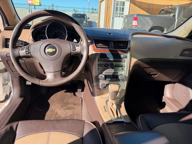 Chevrolet Malibu  2010