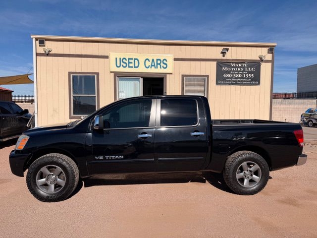 2005 Nissan Titan XE's photo