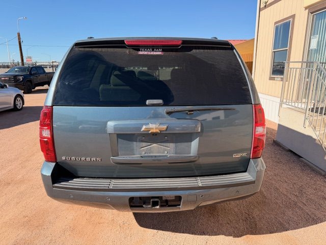 Chevrolet Suburban  2009