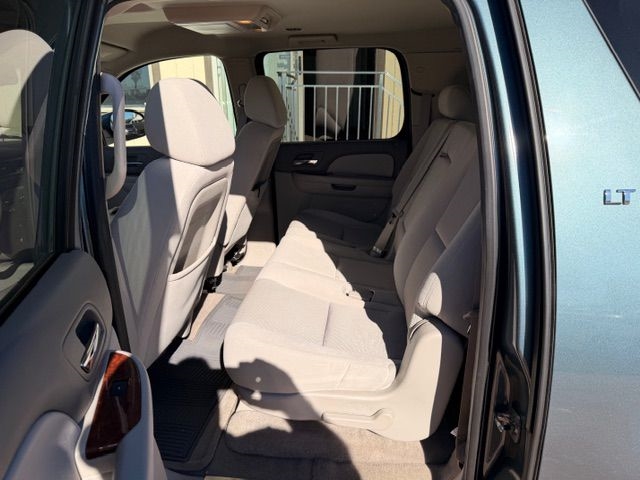 Chevrolet Suburban  2009