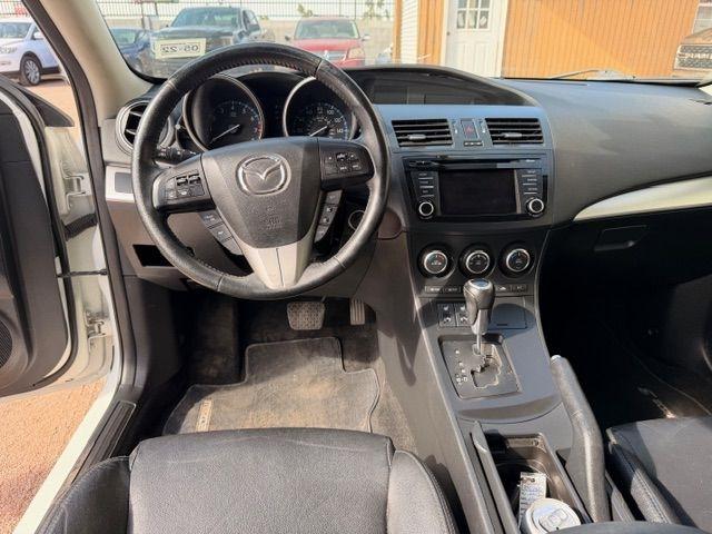 Mazda MAZDA3  2013
