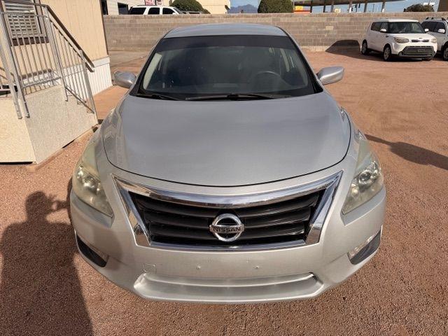 Nissan Altima  2015