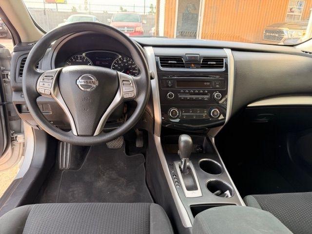 Nissan Altima  2015