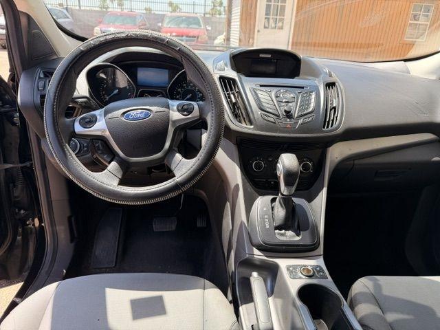 Ford Escape  2016