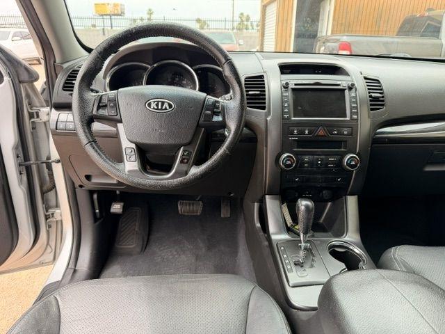 Kia Sorento  2011