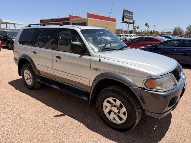 Mitsubishi Montero Sport  2002