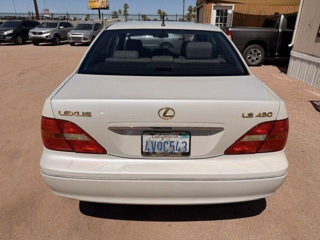 Lexus LS 430  2002