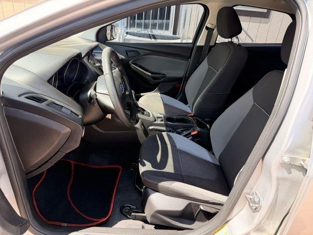 Ford Focus  2014