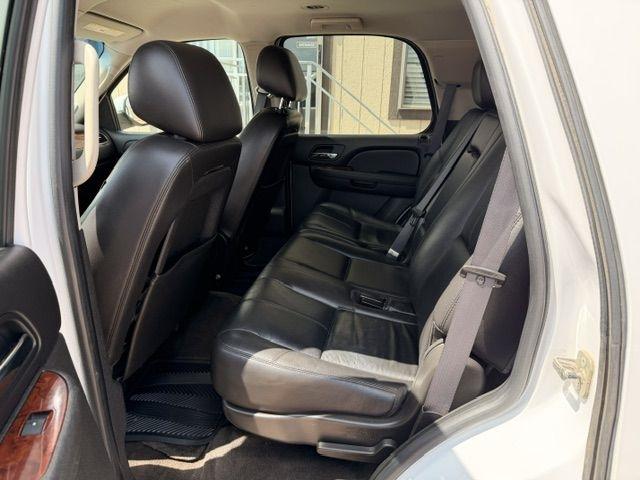 Chevrolet Tahoe  2011
