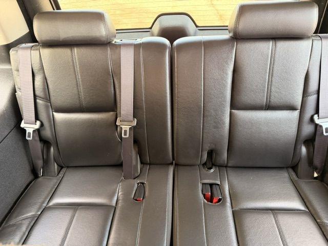 Chevrolet Tahoe  2011