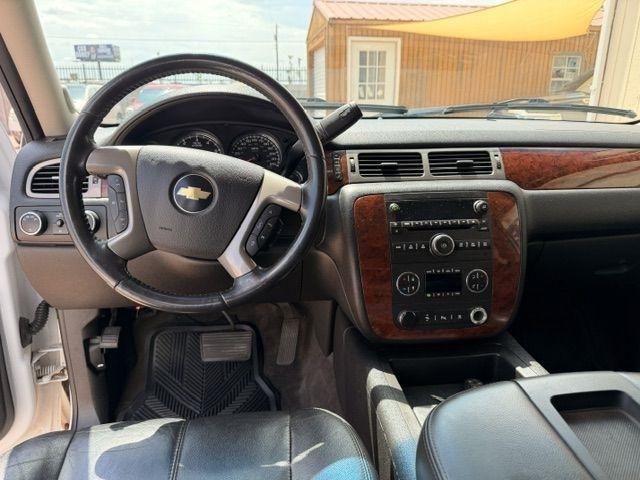 Chevrolet Tahoe  2011