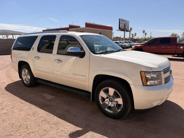 Chevrolet Suburban  2010
