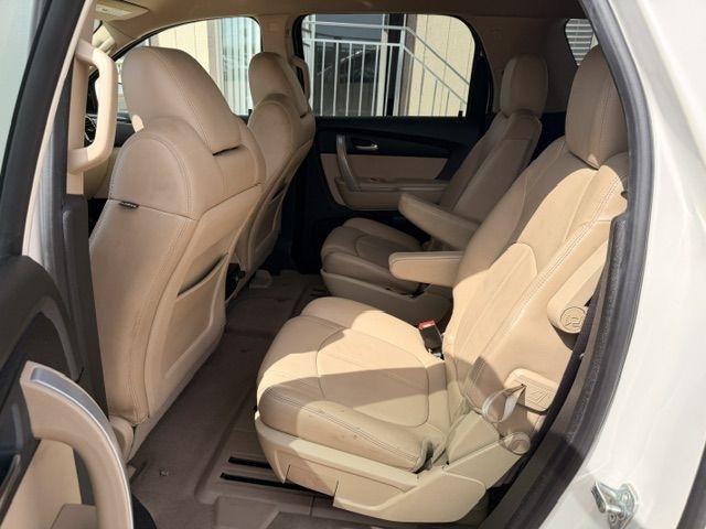 GMC Acadia  2012
