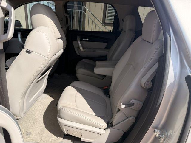 GMC Acadia  2011