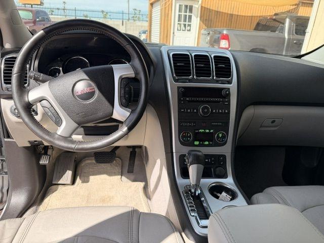 GMC Acadia  2011