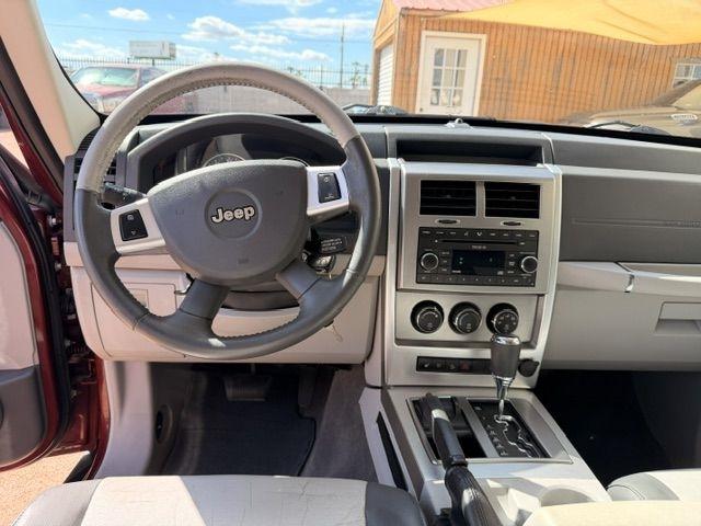 Jeep Liberty  2008