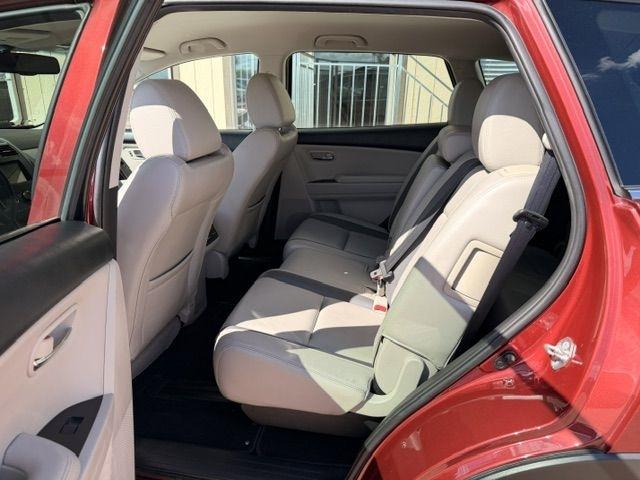 Mazda CX-9  2012