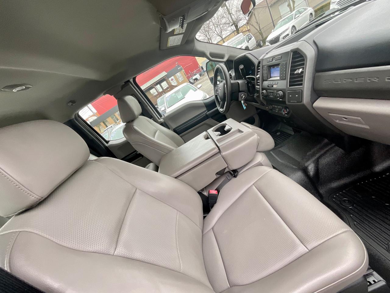 Ford Super Duty F-350 DRW XL 2WD SuperCab 168" WB 60" CA 2020