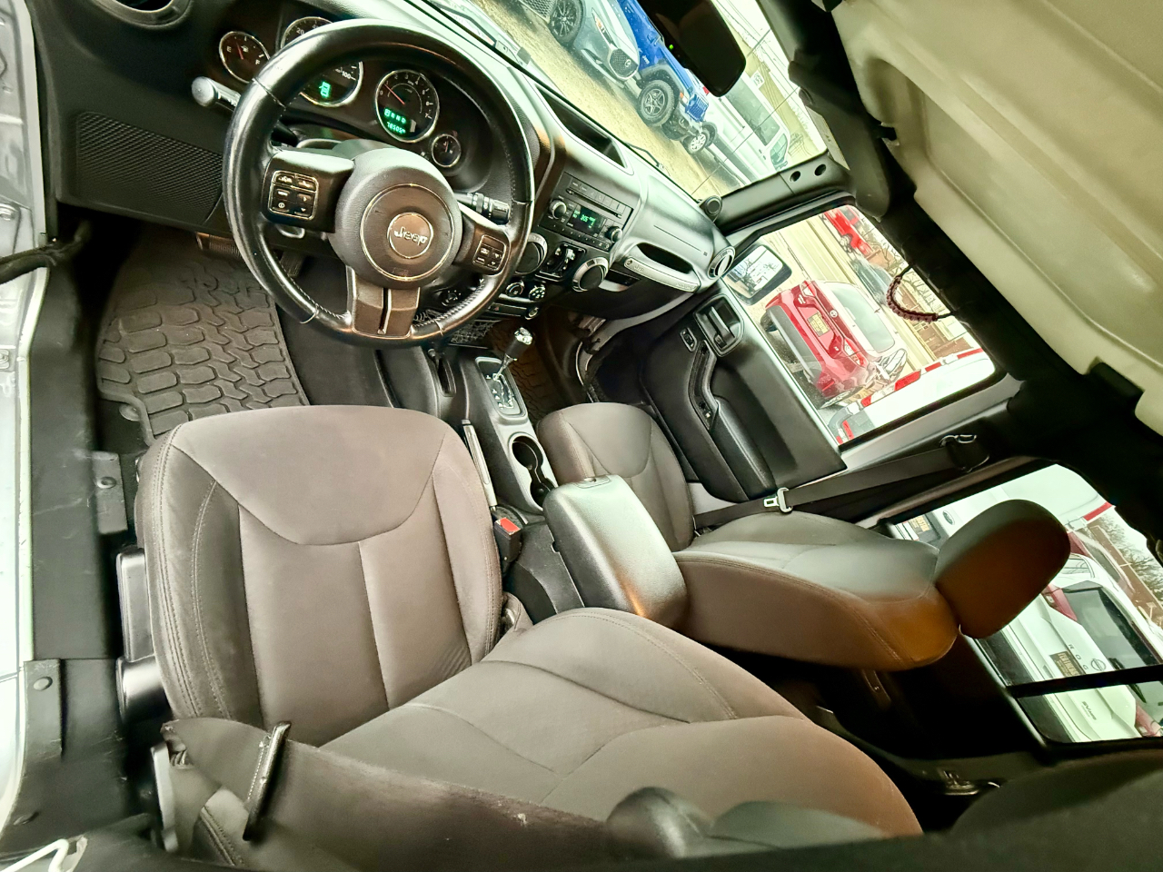 Jeep Wrangler Unlimited Sport 4WD 2014