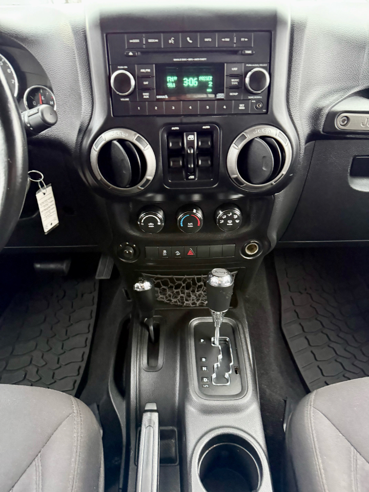 Jeep Wrangler Unlimited Sport 4WD 2014