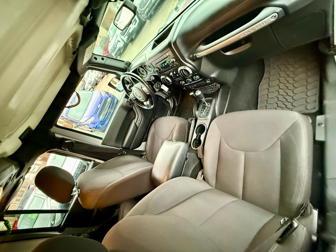 Jeep Wrangler Unlimited Sport 4WD 2014