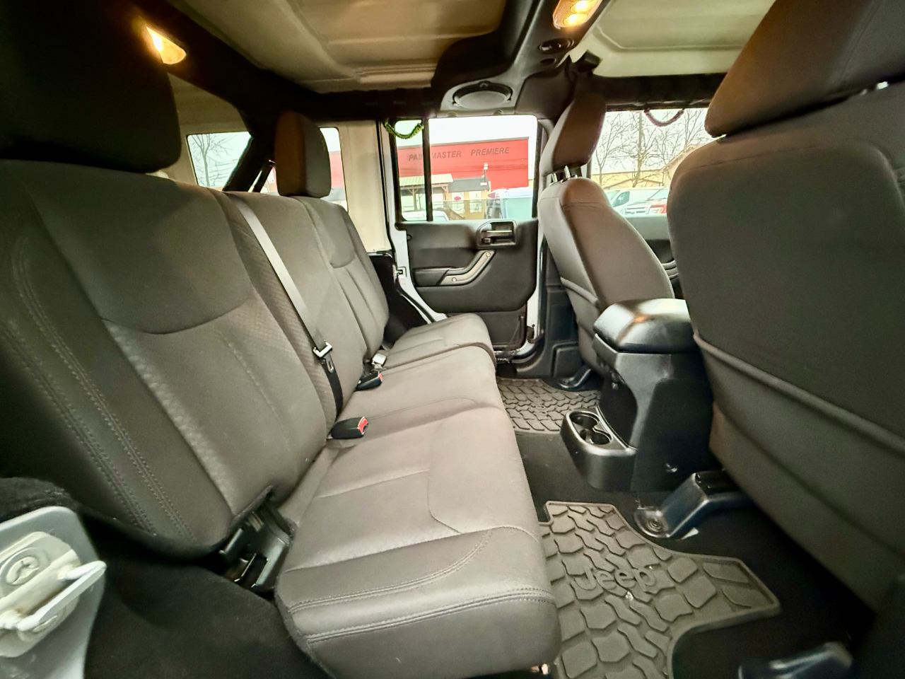 Jeep Wrangler Unlimited Sport 4WD 2014