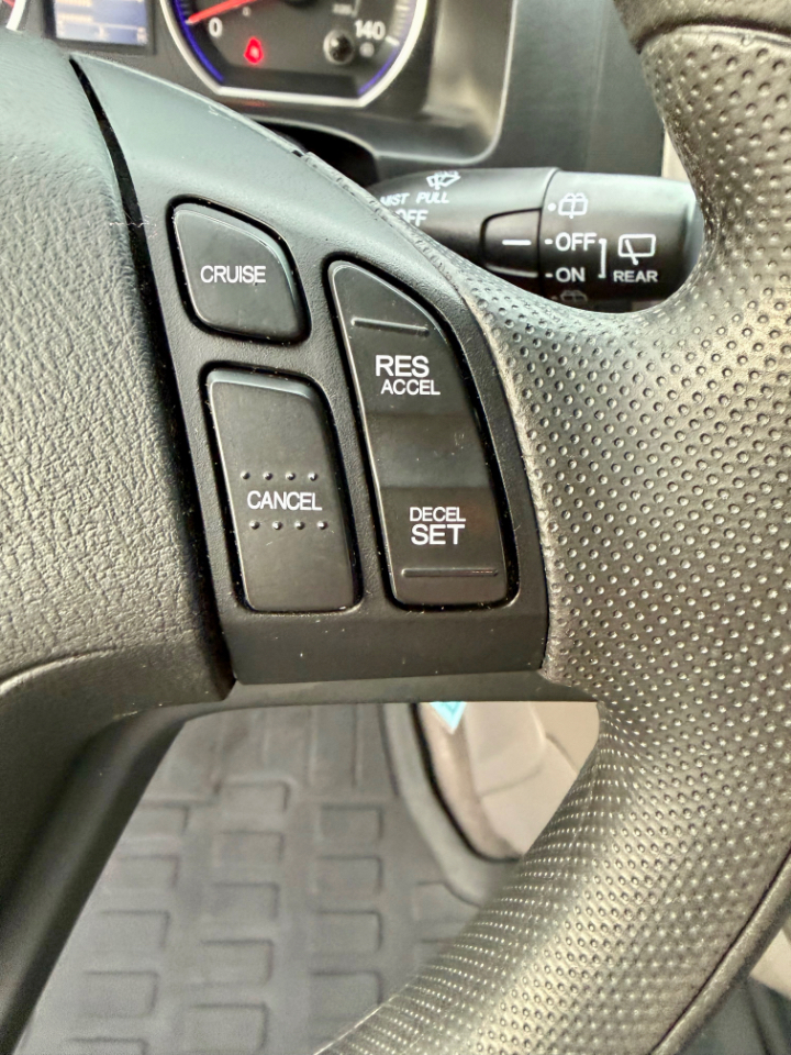 Honda CR-V SE 4WD 5-Speed AT 2011