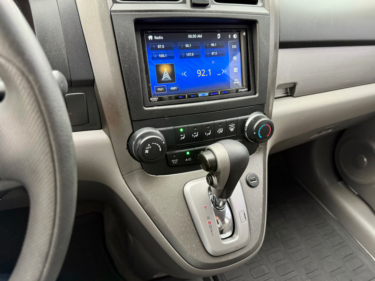 Honda CR-V SE 4WD 5-Speed AT 2011