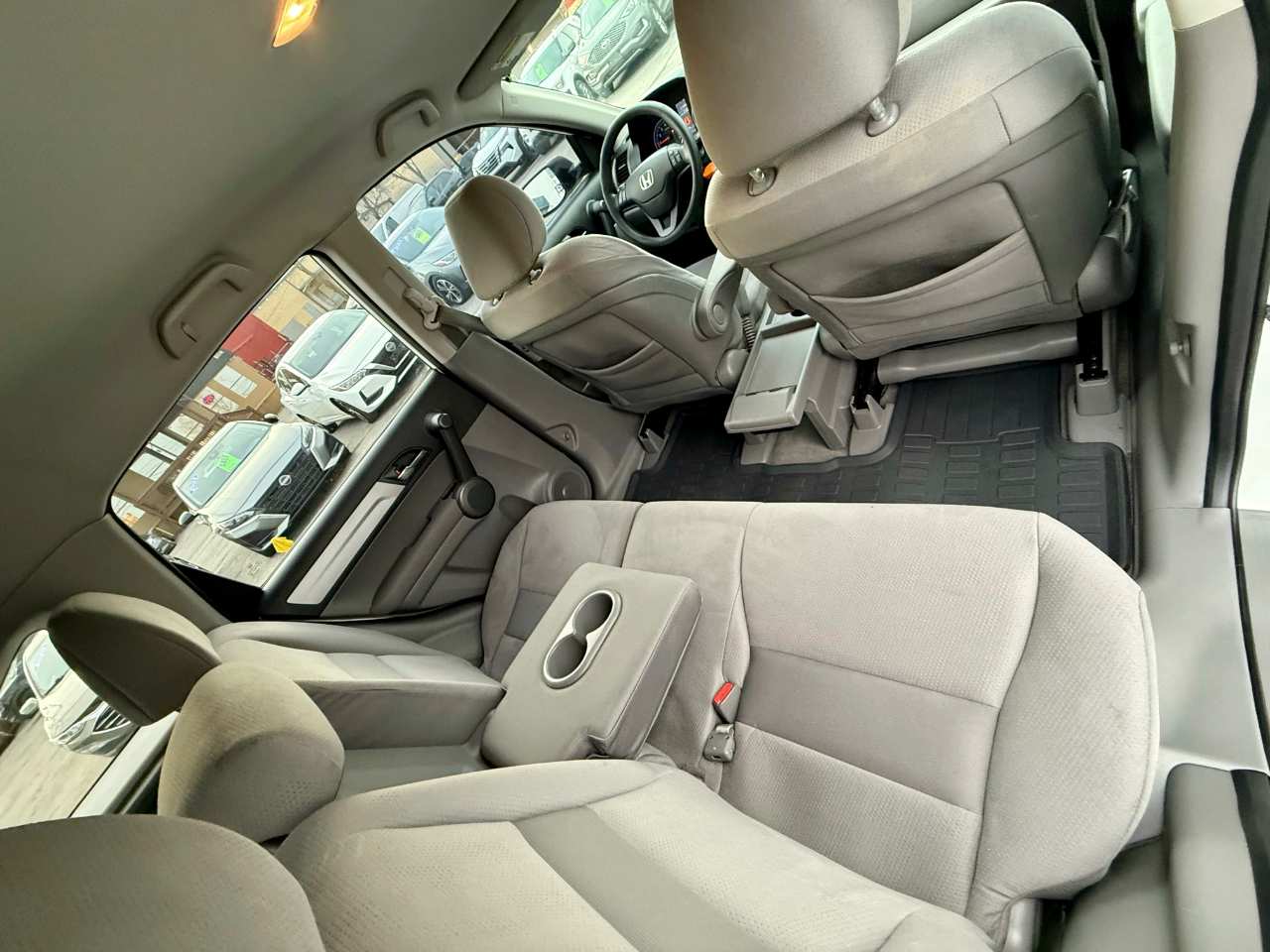 Honda CR-V SE 4WD 5-Speed AT 2011