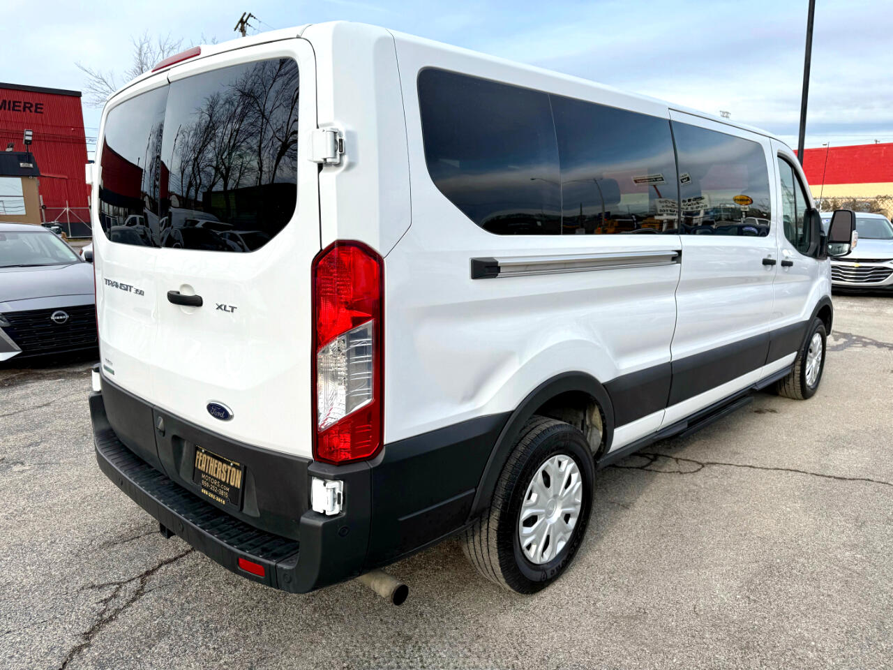 Ford Transit 350 Van Low Roof w/Sliding Pass. 148-in. WB 2023