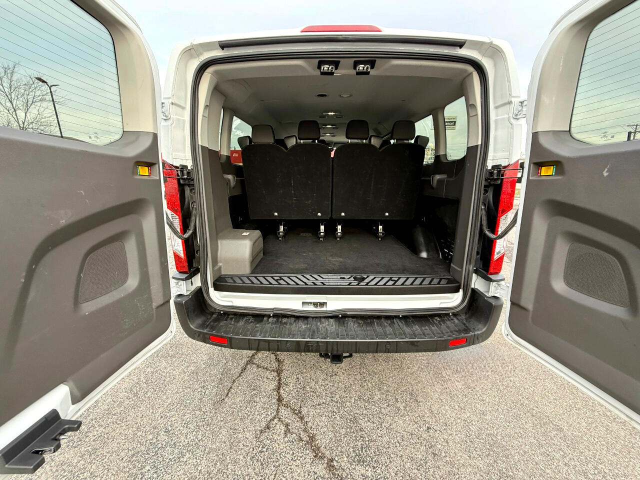 Ford Transit 350 Van Low Roof w/Sliding Pass. 148-in. WB 2023