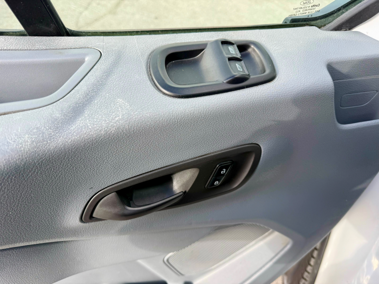 Ford Transit 250 Van Low Roof 60/40 Pass.130-in. WB 2018