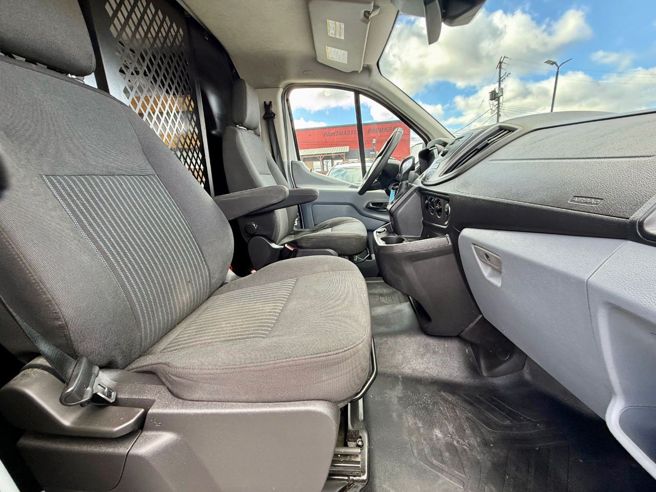 Ford Transit 250 Van Low Roof 60/40 Pass.130-in. WB 2018