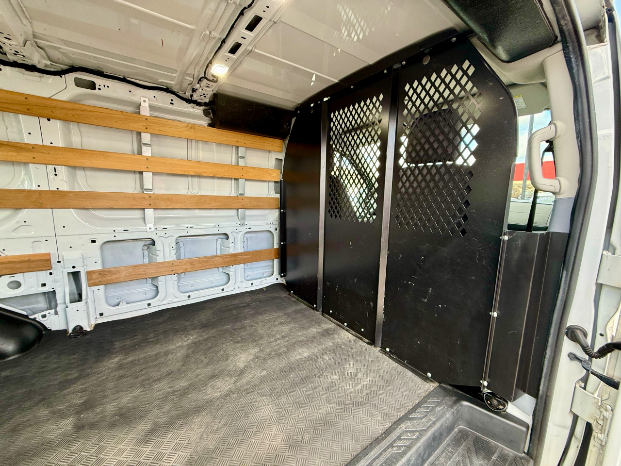 Ford Transit 250 Van Low Roof 60/40 Pass.130-in. WB 2018