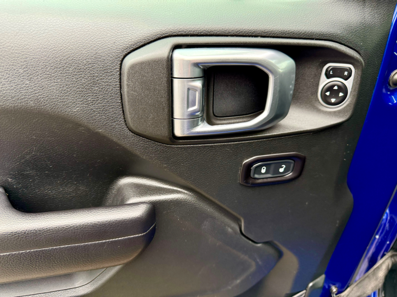 Jeep Wrangler Unlimited Sport 2018