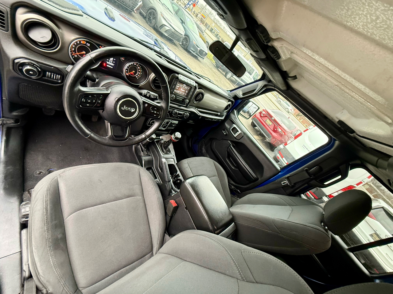 Jeep Wrangler Unlimited Sport 2018