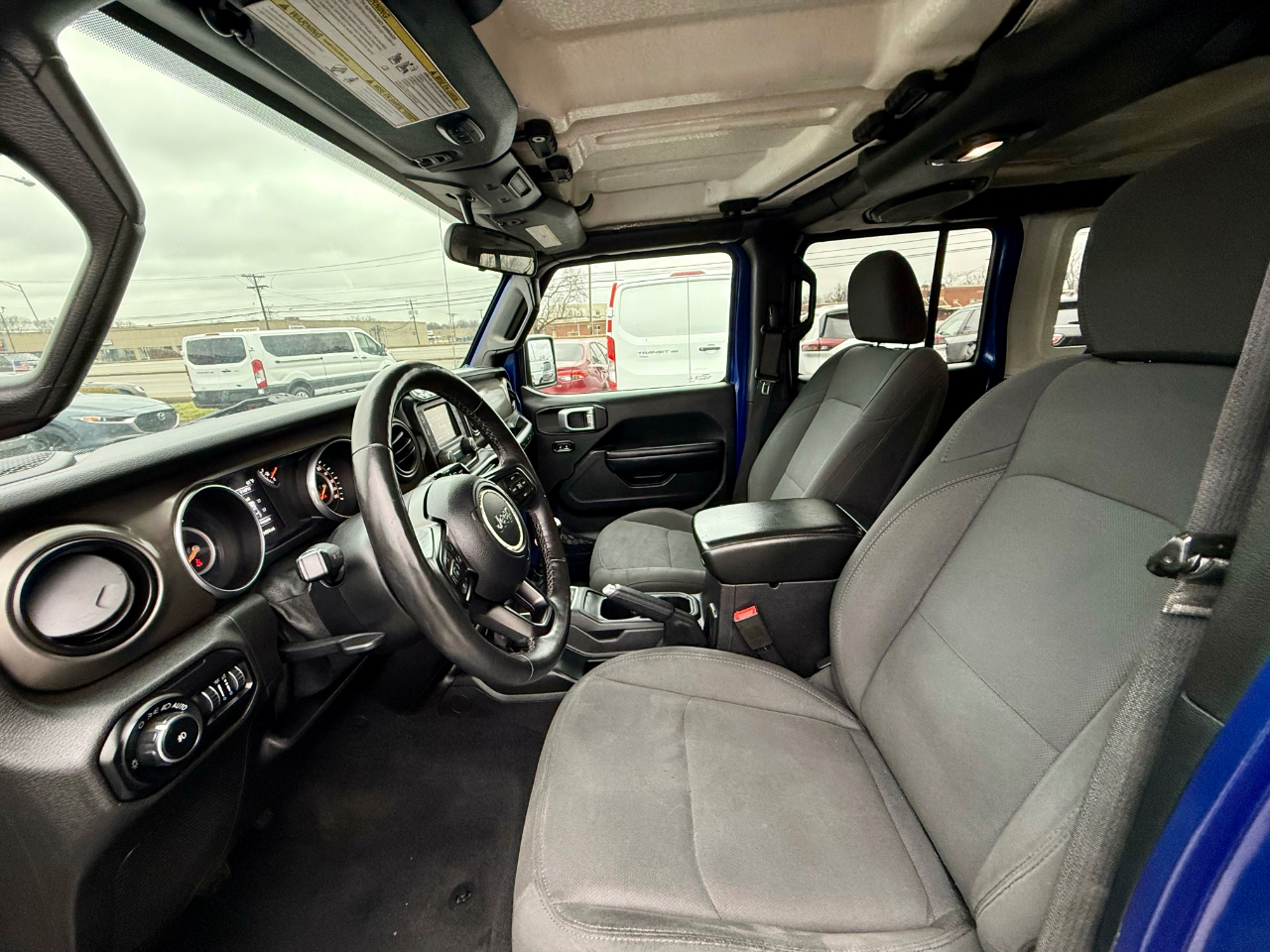 Jeep Wrangler Unlimited Sport 2018