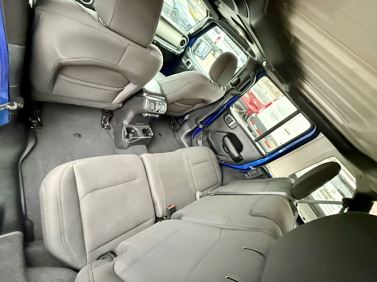 Jeep Wrangler Unlimited Sport 2018